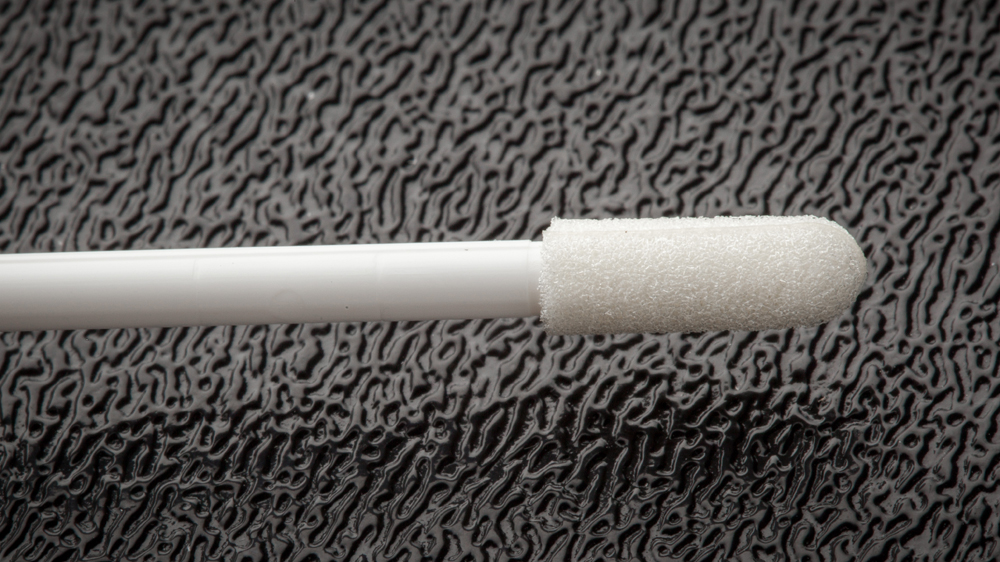 FoamTec HT1832-500 CleanWIPE ESD Swab Tip Close Up